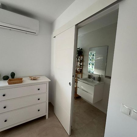 Tokyo Rooms Monsul Habitacion Premium Con Bano Privado Almeria Exterior photo