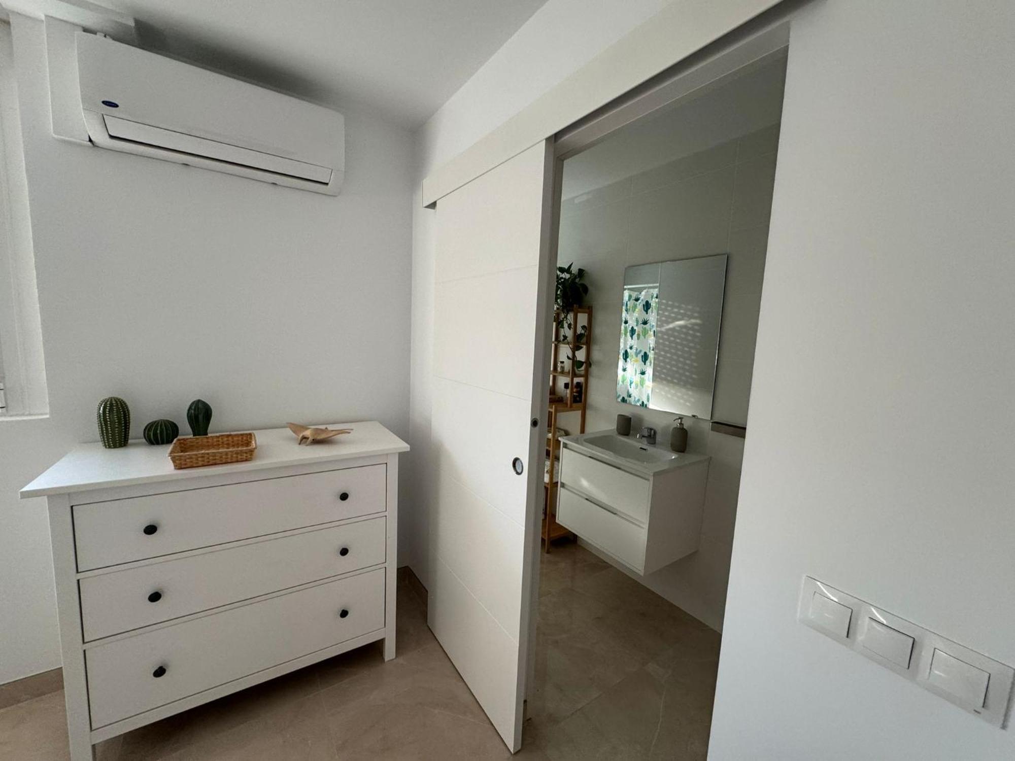 Tokyo Rooms Monsul Habitacion Premium Con Bano Privado Almeria Exterior photo
